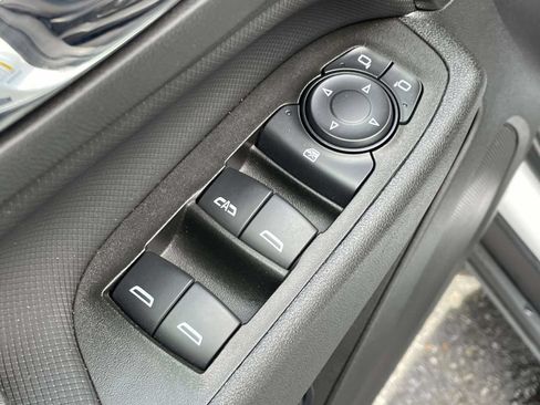 Used 2024 Chevrolet Equinox RS FWD image 26