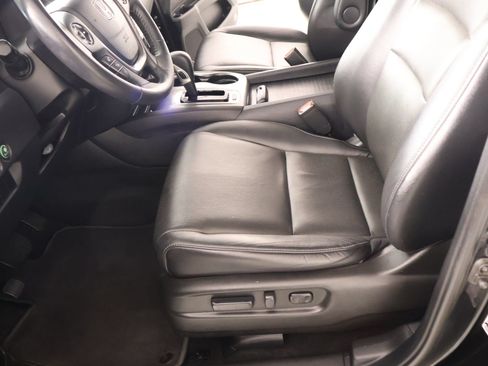 Used 2019 Honda Ridgeline RTL image 11