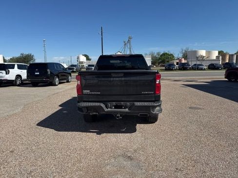 Certified 2021 Chevrolet Silverado 1500 Custom Trail Boss AWD/4WD image 7