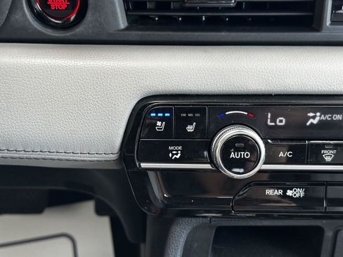 Certified 2024 Honda Pilot Elite image 30