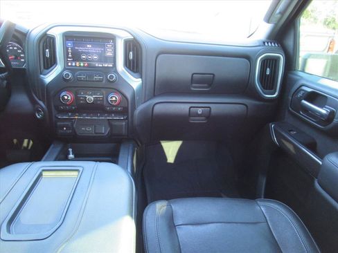 Used 2020 Chevrolet Silverado 2500 LTZ w/ LTZ Plus Package image 15