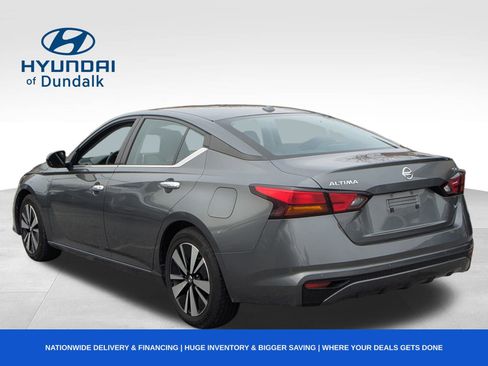 Used 2022 Nissan Altima 2.5 SV image 11