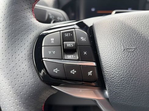 Used 2025 Ford Explorer ST image 16