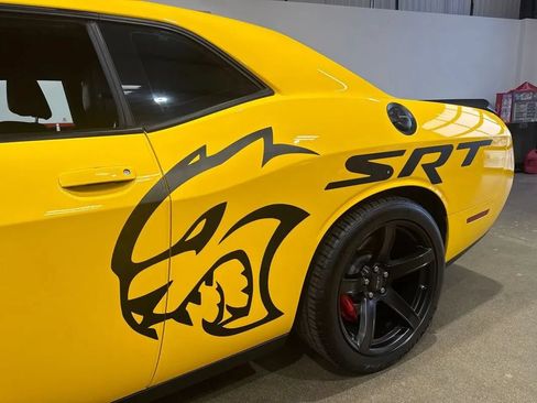 Used 2017 Dodge Challenger SRT Hellcat RWD image 53