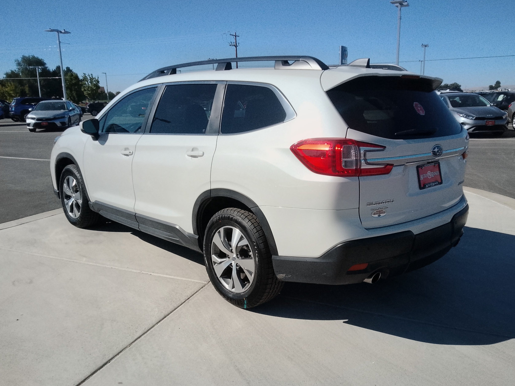 Certified 2024 Subaru Ascent Premium w/ Convenience Package AWD/4WD image 5