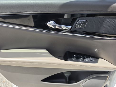 Certified 2023 Lincoln Nautilus AWD image 13