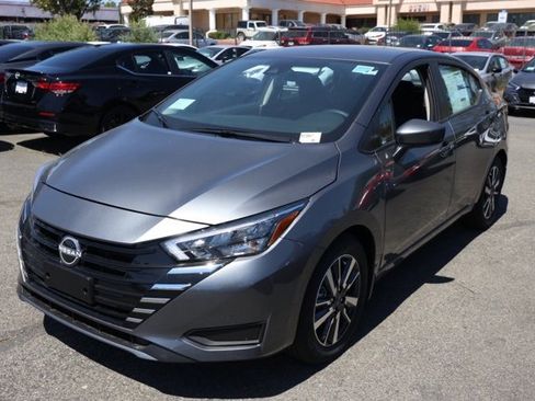 New 2025 Nissan Versa 1.6 SV w/ Trunk Package image 8