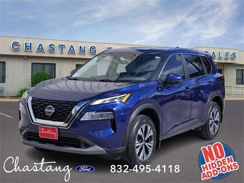 Used 2022 Nissan Rogue SV image 1