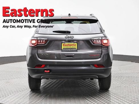 Used 2023 Jeep Compass Trailhawk image 6