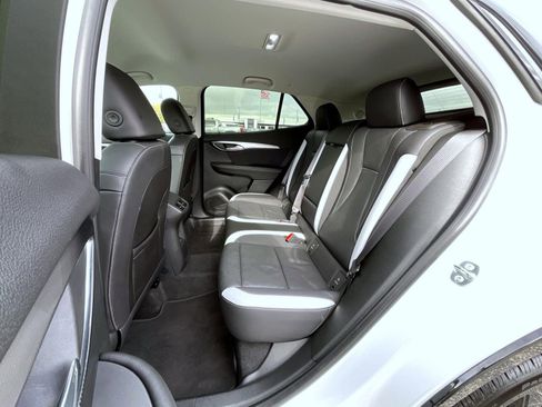 Certified 2025 Buick Envision Sport Touring image 19