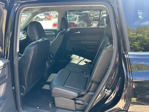 Used 2023 Volkswagen Atlas SE AWD/4WD image 6