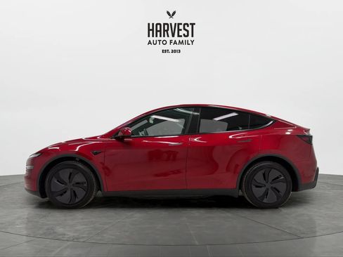 Used 2026 Tesla Model Y Long Range AWD/4WD image 2