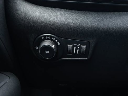 New 2026 Jeep Compass Latitude AWD/4WD image 15