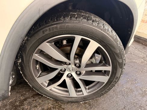 Used 2018 Honda Pilot Touring image 50