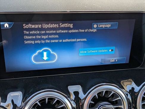 Used 2026 Mercedes-Benz GLA 250 image 11