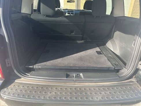 Used 2011 Dodge Nitro Heat w/ Popular Equipment Group image 18