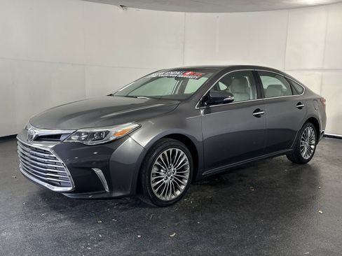 Used 2016 Toyota Avalon Limited image 6
