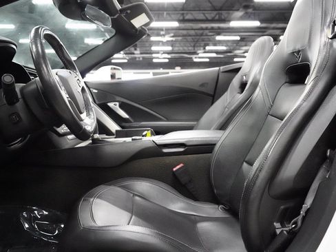 Used 2019 Chevrolet Corvette Stingray Convertible w/ 2LT Preferred Equipment Group RWD image 14
