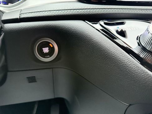 New 2026 Chrysler Pacifica Select w/ S Appearance Package image 32