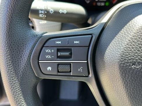 Used 2026 Honda HR-V LX image 12