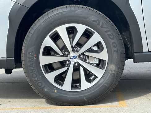 New 2025 Subaru Outback Premium image 32