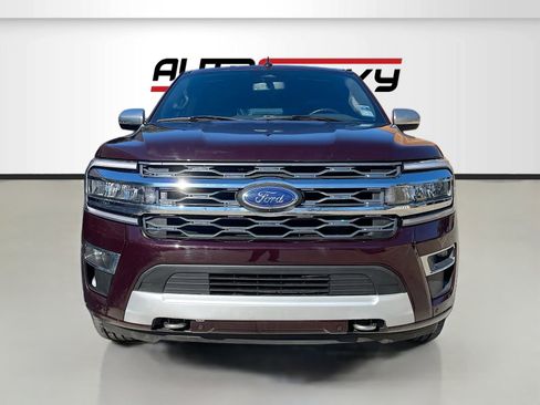 Used 2024 Ford Expedition Platinum AWD/4WD image 2