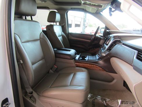 Used 2016 Chevrolet Suburban LTZ AWD/4WD image 13