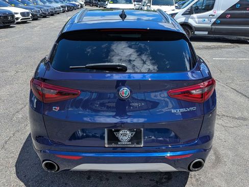 Used 2020 Alfa Romeo Stelvio Ti w/ Active Blind Spot Package AWD/4WD image 8