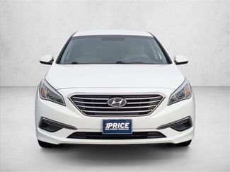 Used 2015 Hyundai Sonata SE w/ Option Group 09 video 2