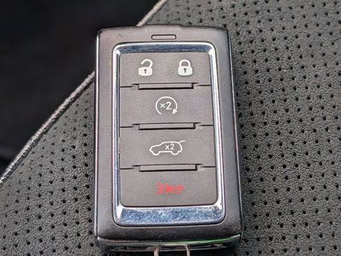 Used 2026 Jeep Grand Cherokee Altitude RWD image 32