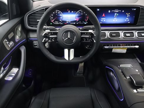 New 2026 Mercedes-Benz GLS 450 4MATIC image 16
