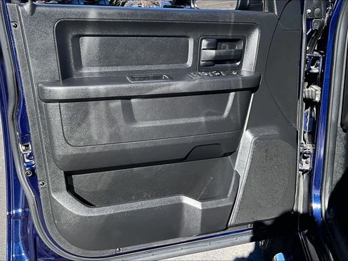 Used 2017 RAM 1500 Express image 21