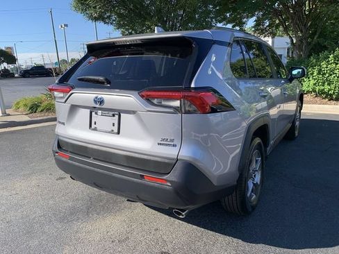 Used 2023 Toyota RAV4 XLE w/ Convenience Package AWD/4WD image 8