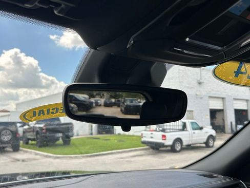 Certified 2024 Jeep Grand Cherokee Limited w/ Black Appearance Package image 55