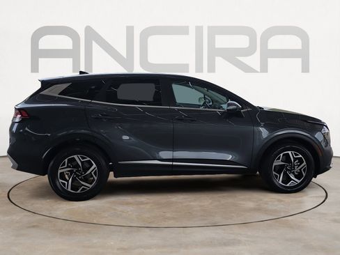 Certified 2023 Kia Sportage LX image 9