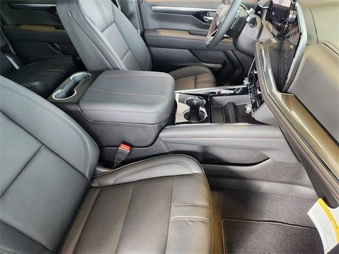 New 2026 Chevrolet Suburban RST w/ Advanced Technology Package image 23