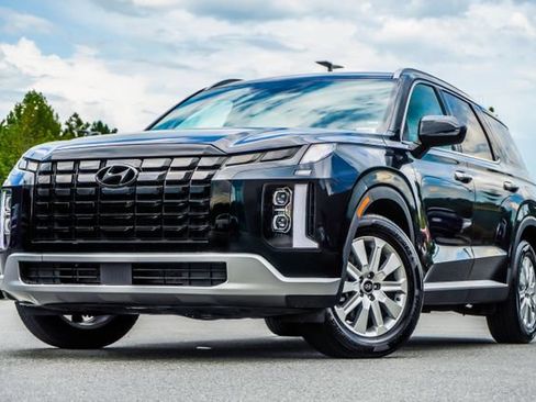Used 2025 Hyundai Palisade SEL FWD image 1