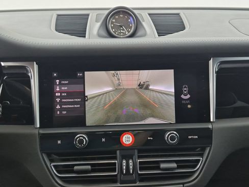 Certified 2023 Porsche Macan S AWD/4WD image 15