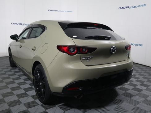 Certified 2025 MAZDA MAZDA3 Carbon AWD/4WD image 9