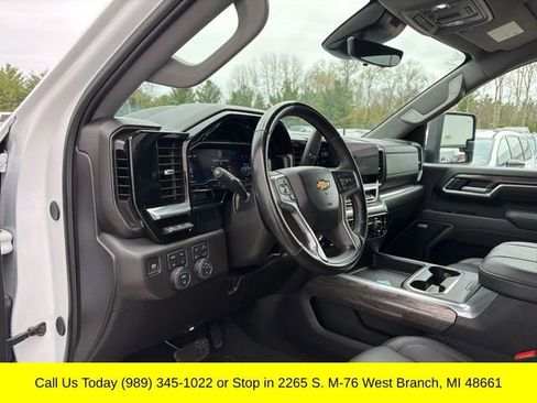 Used 2025 Chevrolet Silverado 2500 LTZ w/ LTZ Premium Package AWD/4WD image 16
