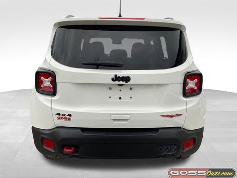 Certified 2023 Jeep Renegade Trailhawk image 4