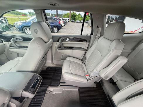 Used 2017 Buick Enclave Leather FWD image 36