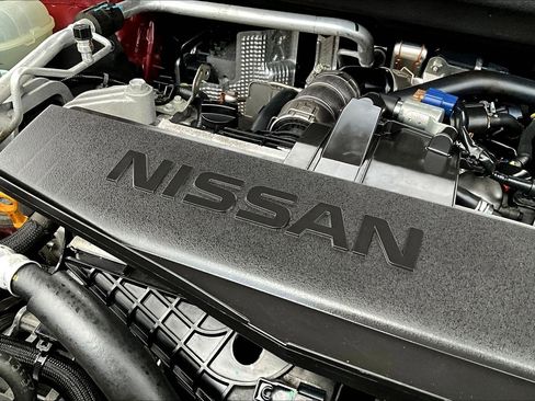 Used 2024 Nissan Rogue S image 34