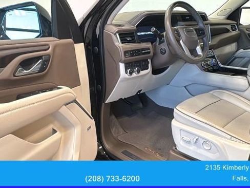 Used 2023 GMC Yukon Denali w/ Advanced Technology Package AWD/4WD image 12