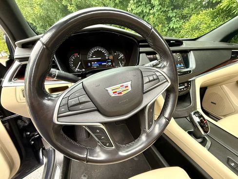 Used 2018 Cadillac XT5 Premium Luxury AWD/4WD image 29