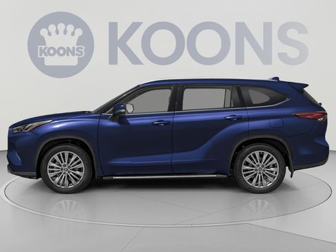 New 2026 Toyota Highlander Platinum AWD/4WD image 4