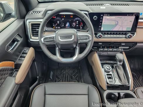 New 2026 GMC Canyon Denali w/ LPO, Denali Black Edition image 13