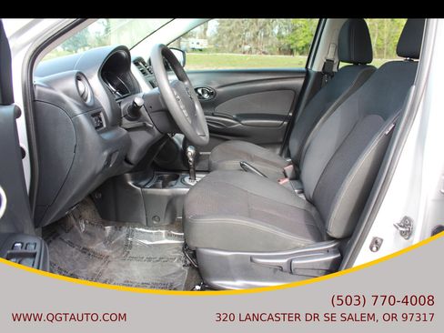 Used 2016 Nissan Versa SV FWD image 11