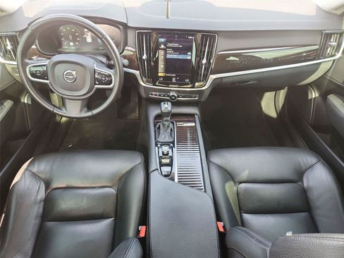 Used 2018 Volvo S90 T5 Momentum w/ Convenience Package FWD image 20