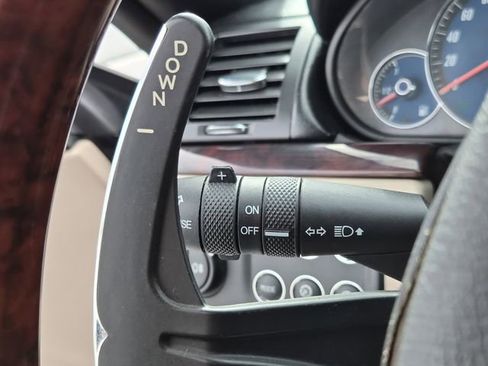 Used 2011 Maserati GranTurismo Convertible image 22